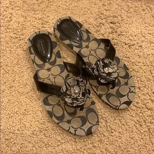 coach flip flops